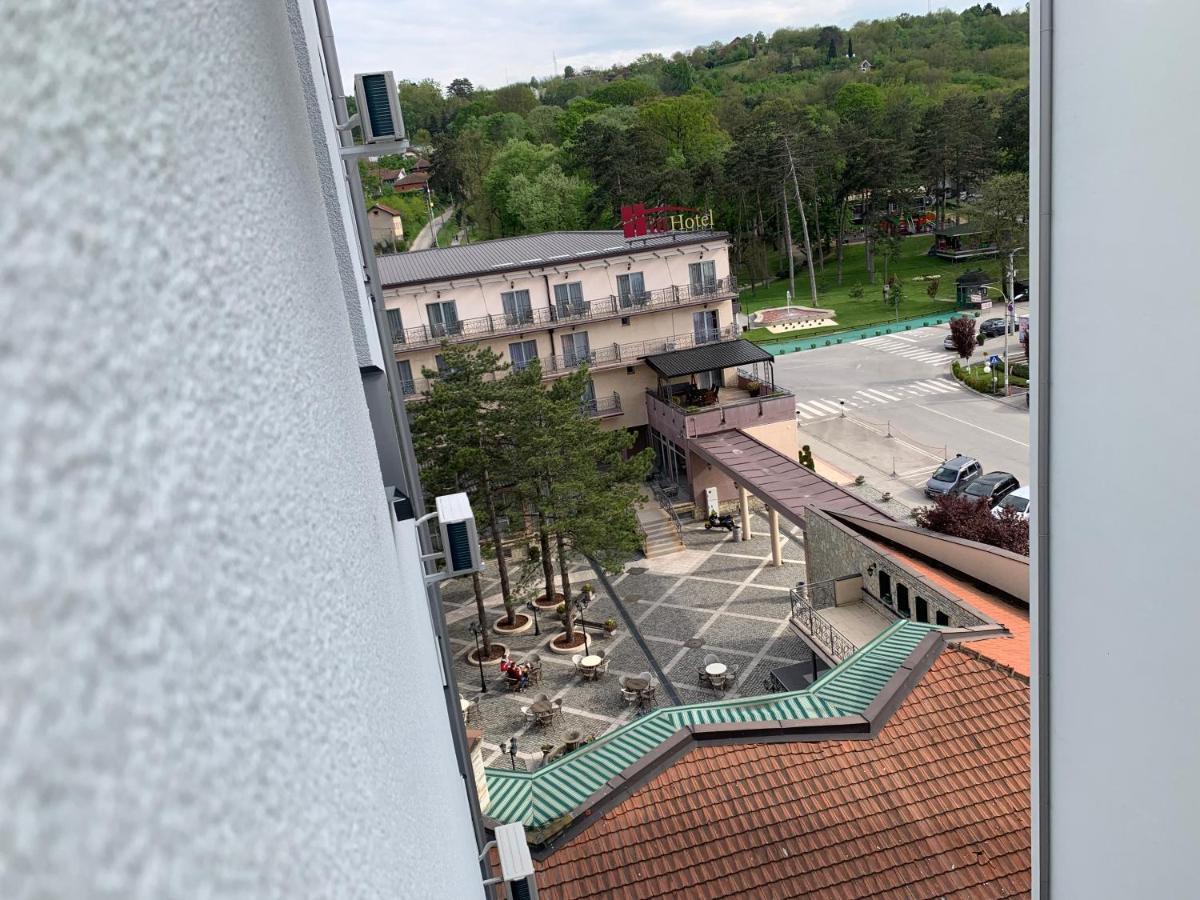 Aparthotel De Lux Nedeljkovic Jagodina Exterior foto
