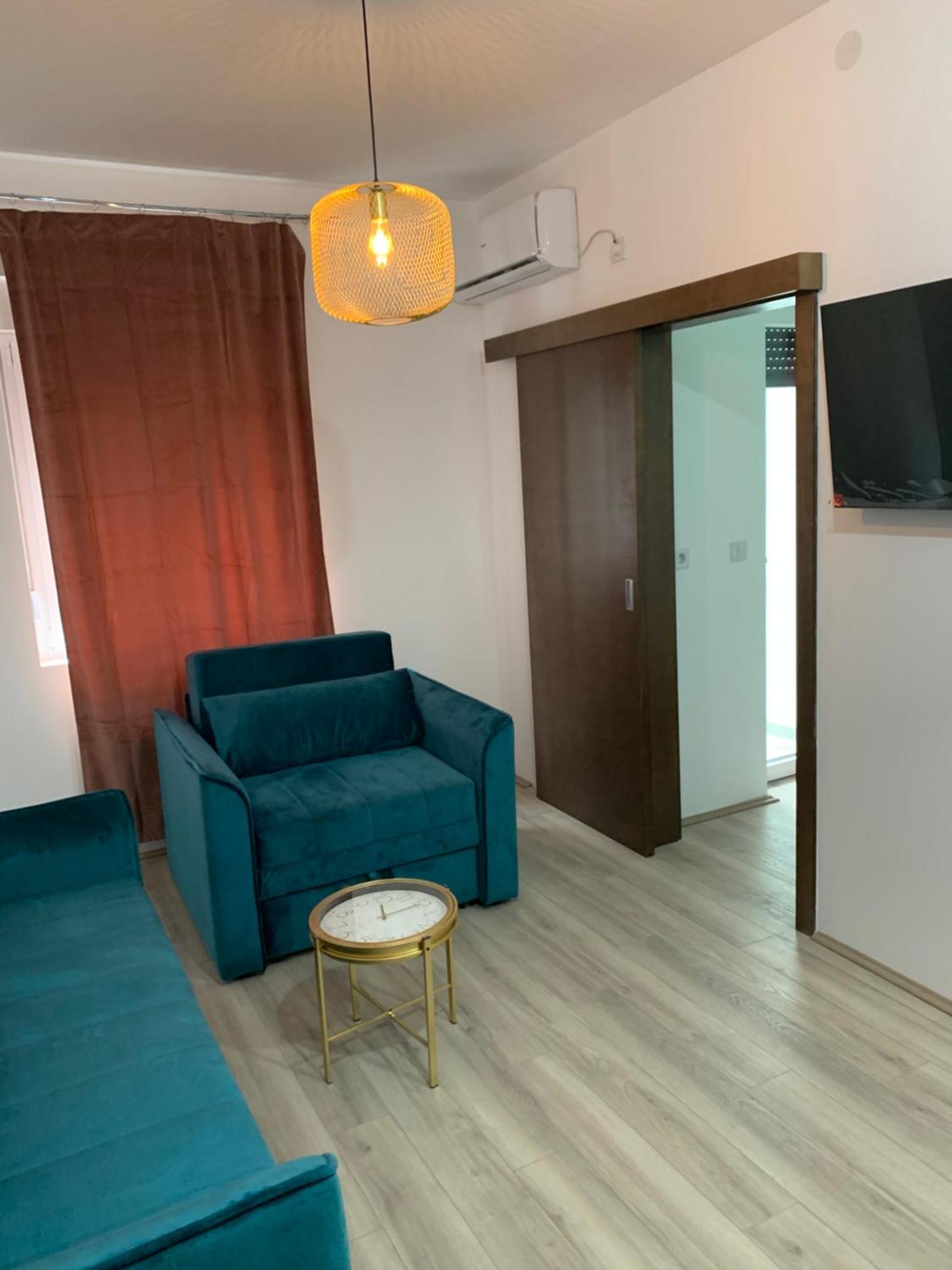 Aparthotel De Lux Nedeljkovic Jagodina Exterior foto
